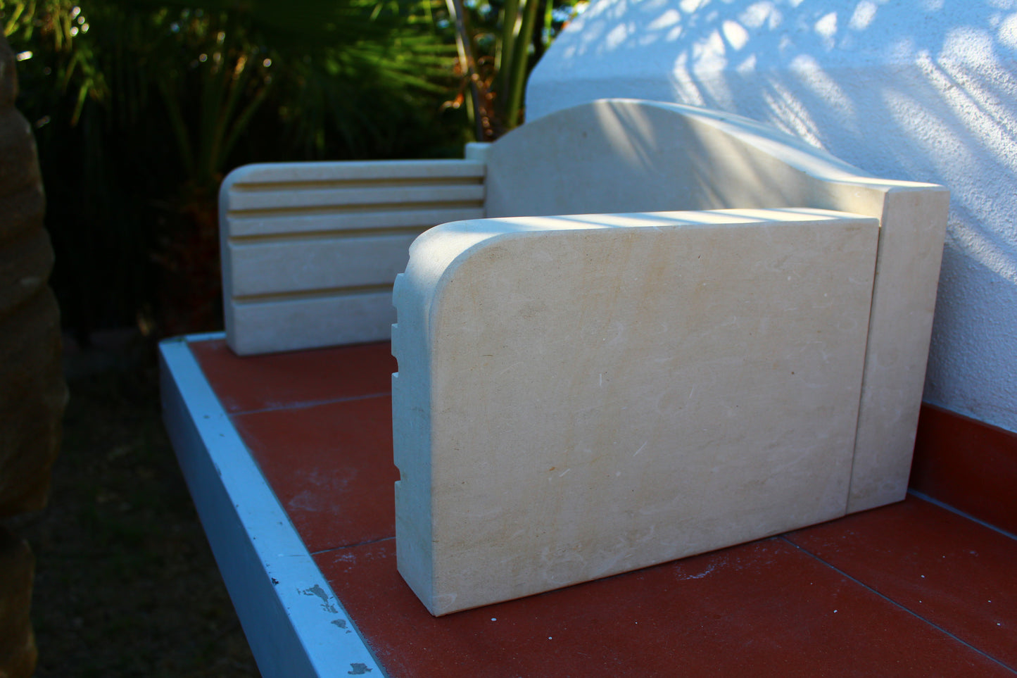 barbecue in marmo con forno integrato