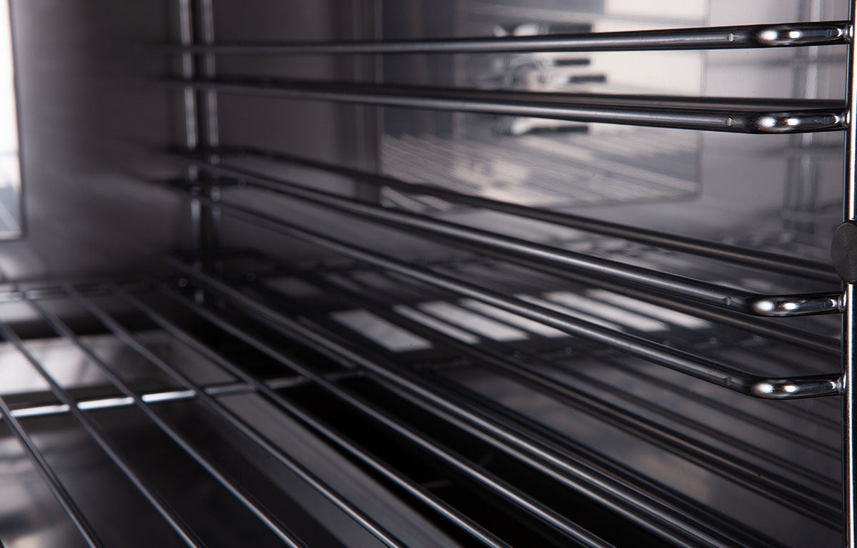 camera di cottura in acciaio inox con regolazione della griglia