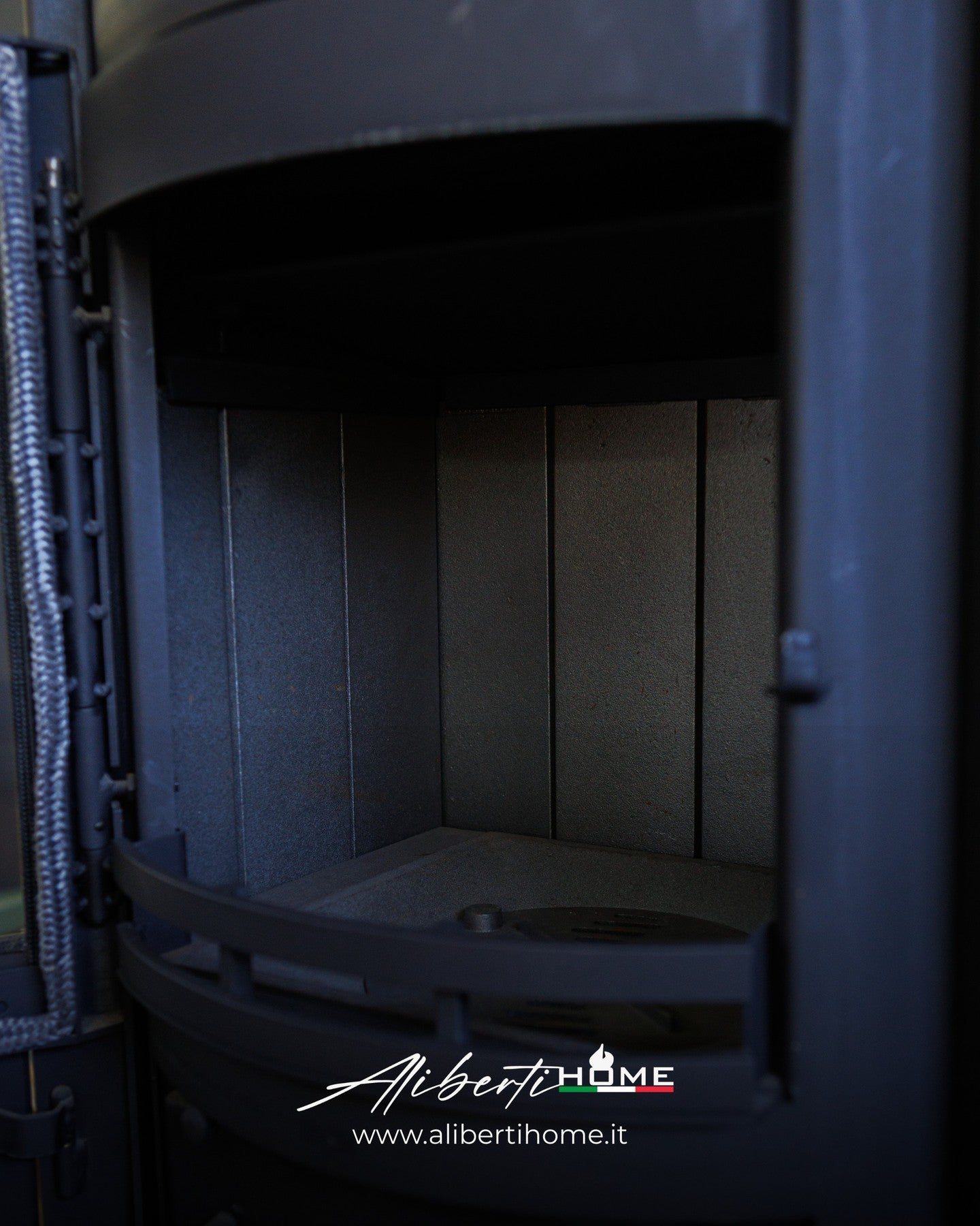 stufa con camera di combustione in ghisa 