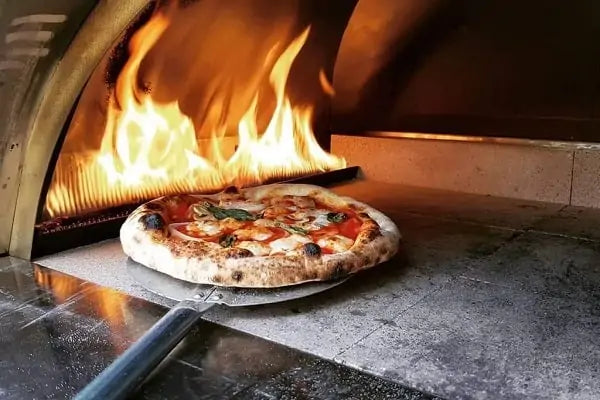 pizza cotta in forno pizzeria aliberti home