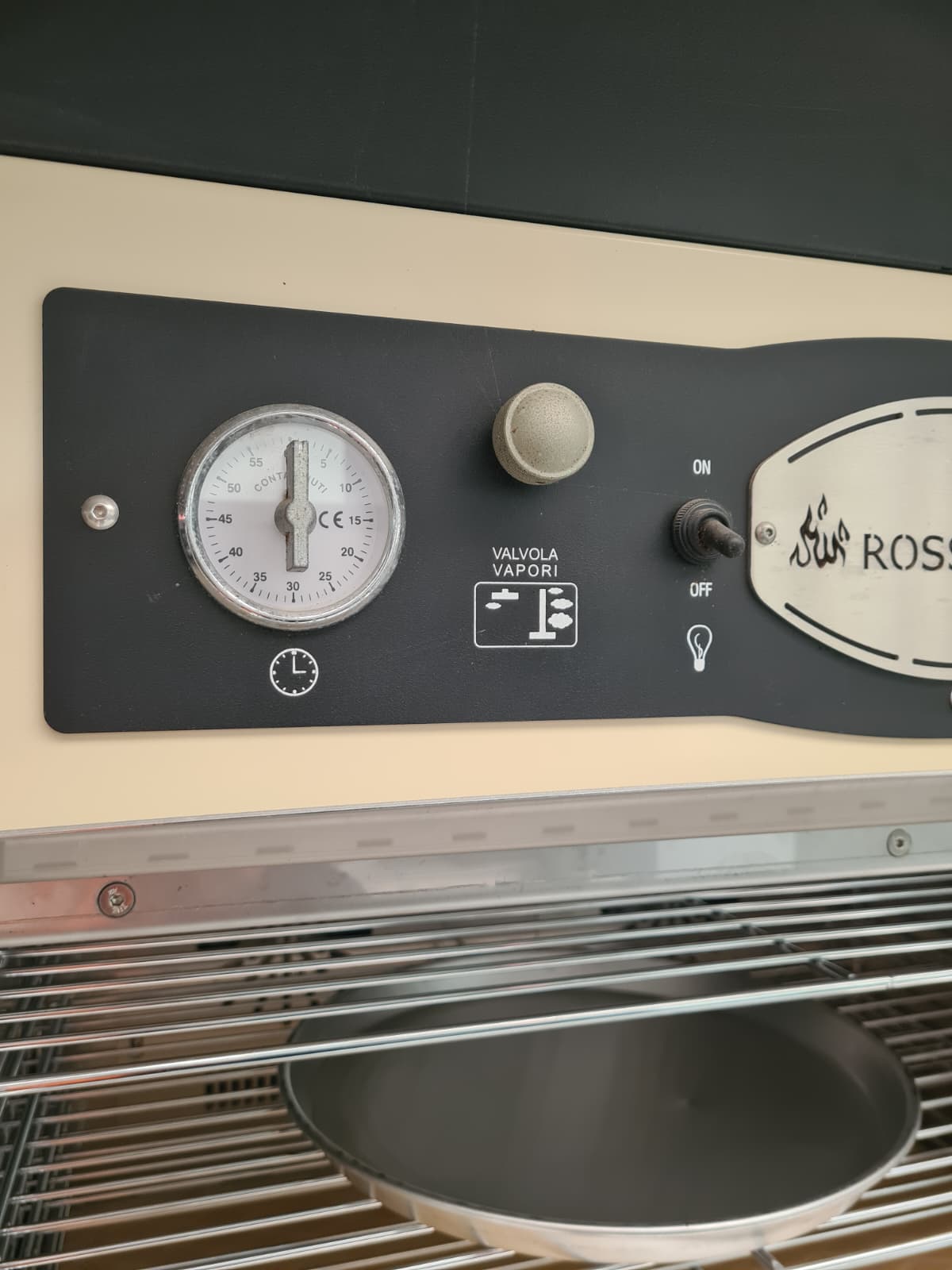 forno con timer integrato