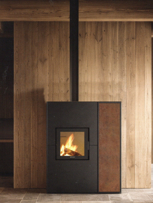 stufa legna/pellet twin slim Girolami, perfetta per ambienti di qualsiasi stile grazie al suo design