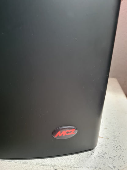dettaglio logo mcz stufa pulsar 