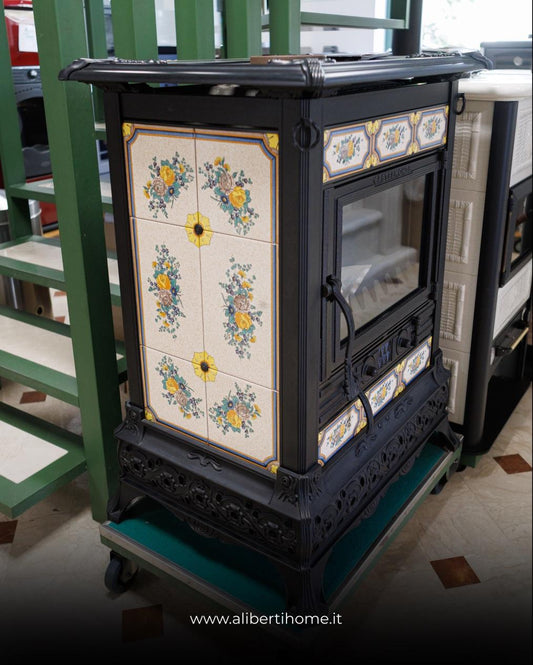 stufa a legna in maiolica e ghirigori